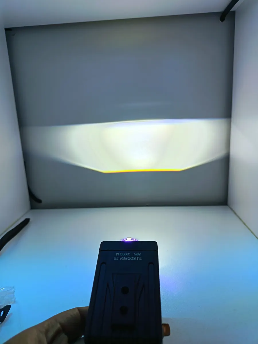 Referencia TB240 iluminación LED
