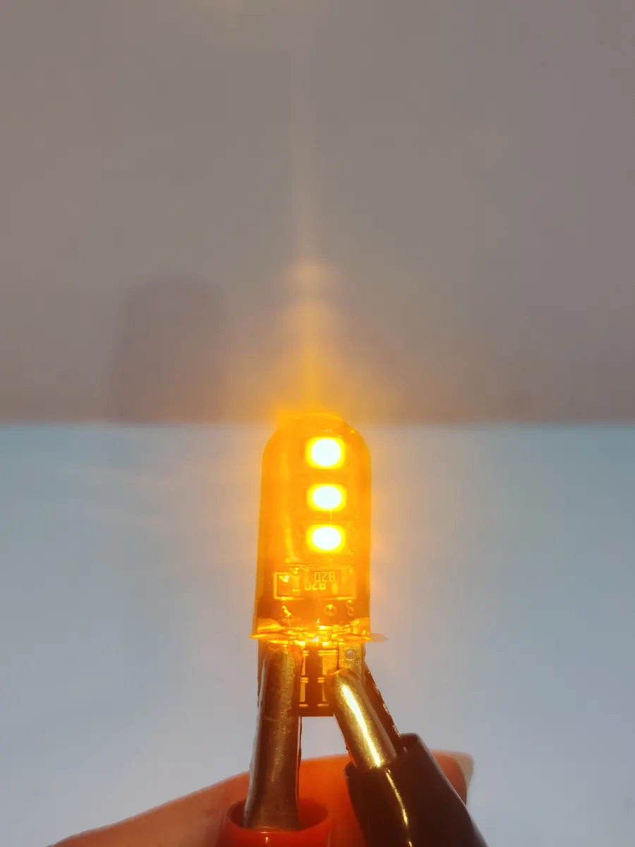 Referencia T10-6LED foto 2