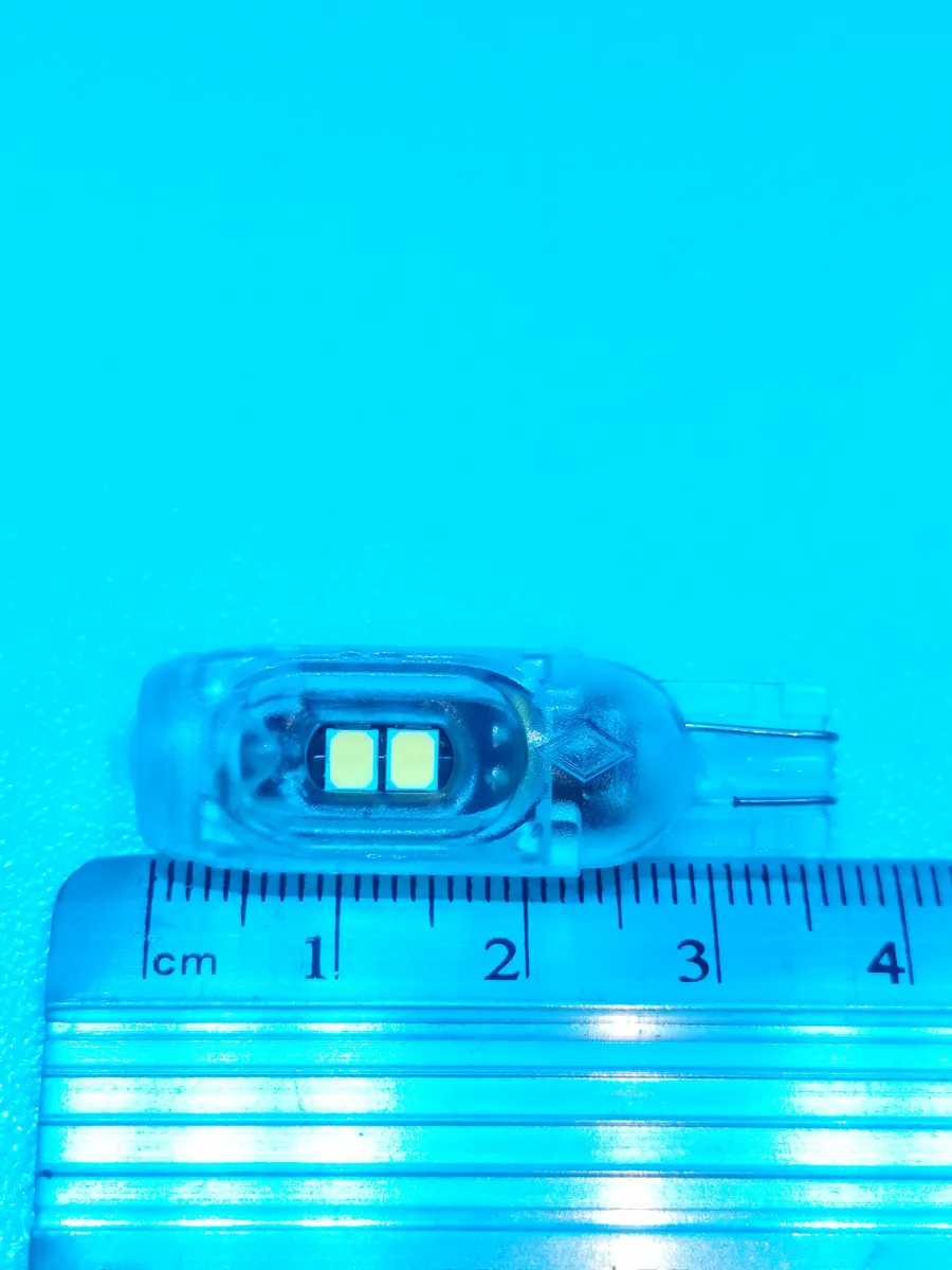 Referencia T10-4LED foto 2